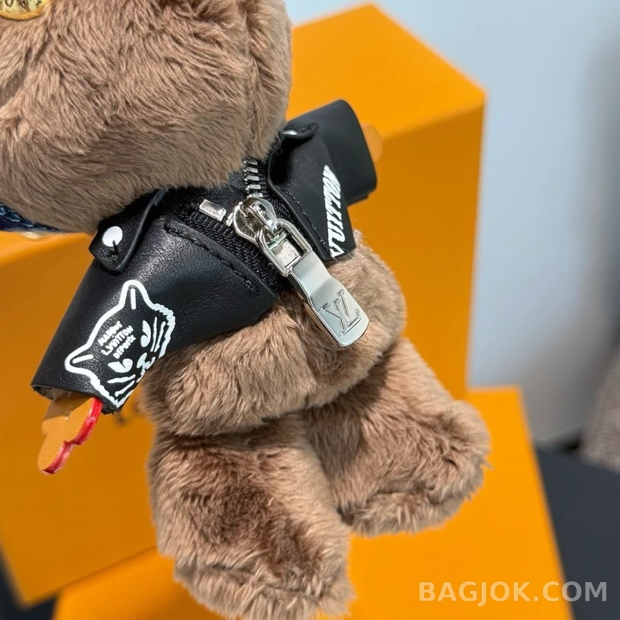 루이비통 루이비통 Louis Bear 체크 비니 라이더 키링 상세 이미지