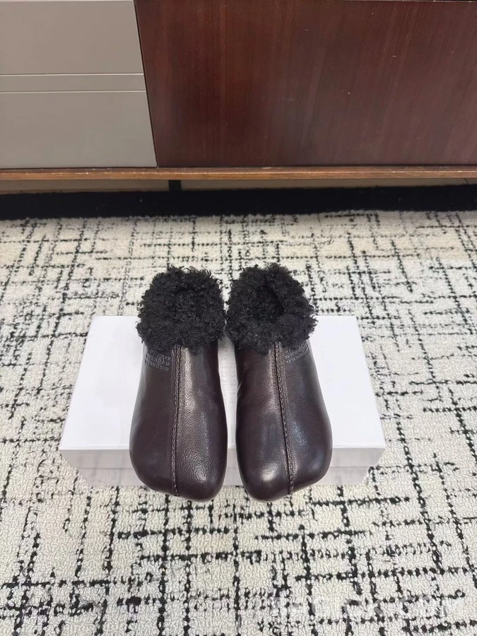 메종 마르지엘라 메종마르지엘라 빵 모양 퍼 슬리퍼 상세 이미지