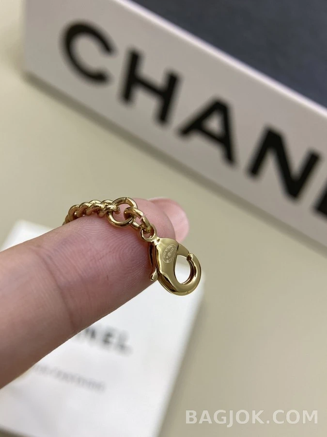 샤넬 샤넬 볼드 로고 목걸이 상세 이미지
