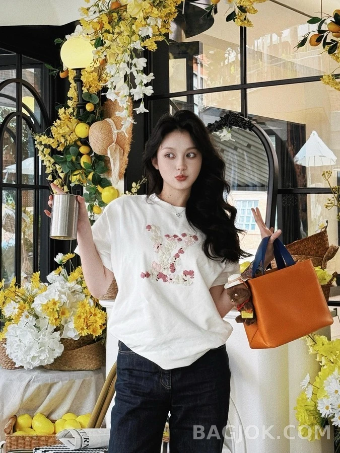 루이비통 루이비통 루이 베어 백 참 상세 이미지