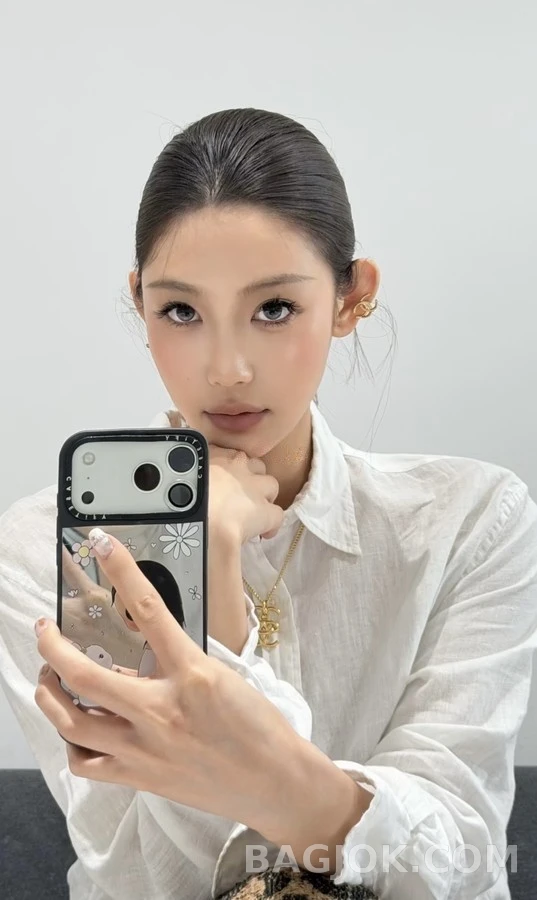 샤넬 샤넬 로고 이어링 상세 이미지