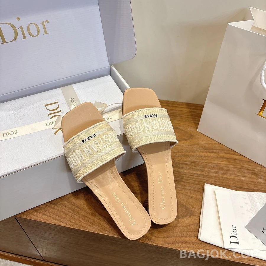 디올 디올 Dway 로고 뮬 샌들 상세 이미지