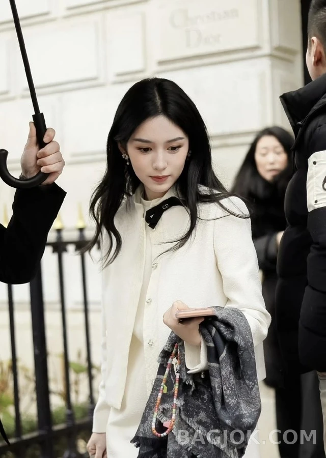 디올 디올 쉘 클로버 비대칭 귀걸이 상세 이미지