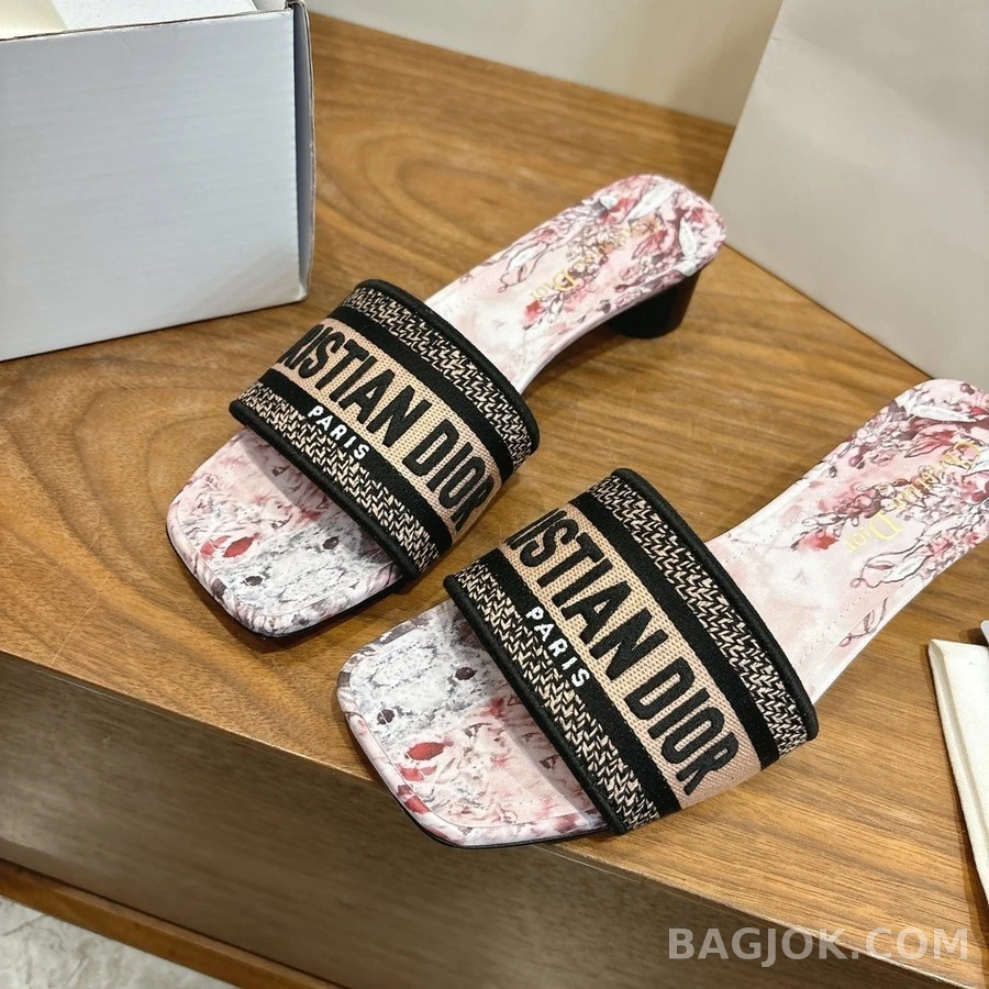 디올 디올 Dway 로고 자수 힐 샌들 상세 이미지