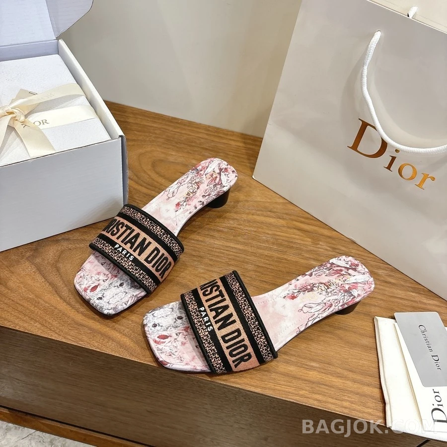 디올 디올 Dway 로고 자수 힐 샌들 상세 이미지