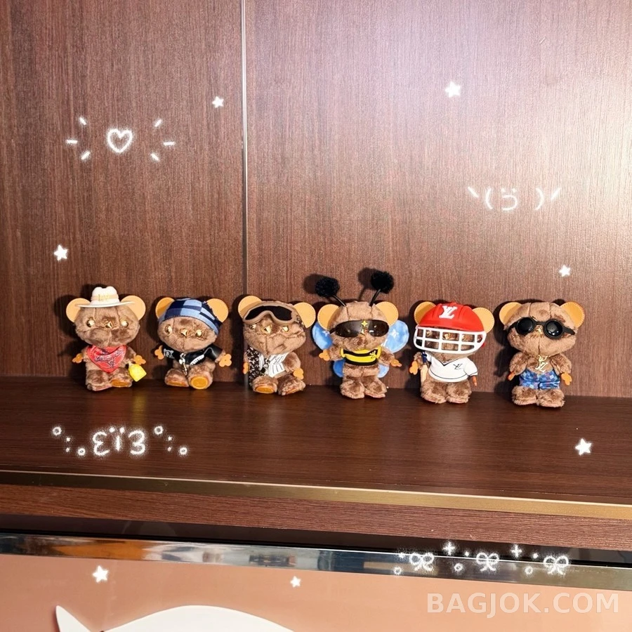 루이비통 루이비통 스노보드 루이 베어 참 상세 이미지