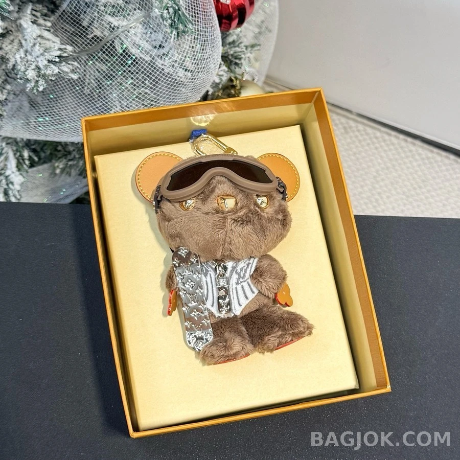 루이비통 루이비통 스노보드 루이 베어 참 상세 이미지