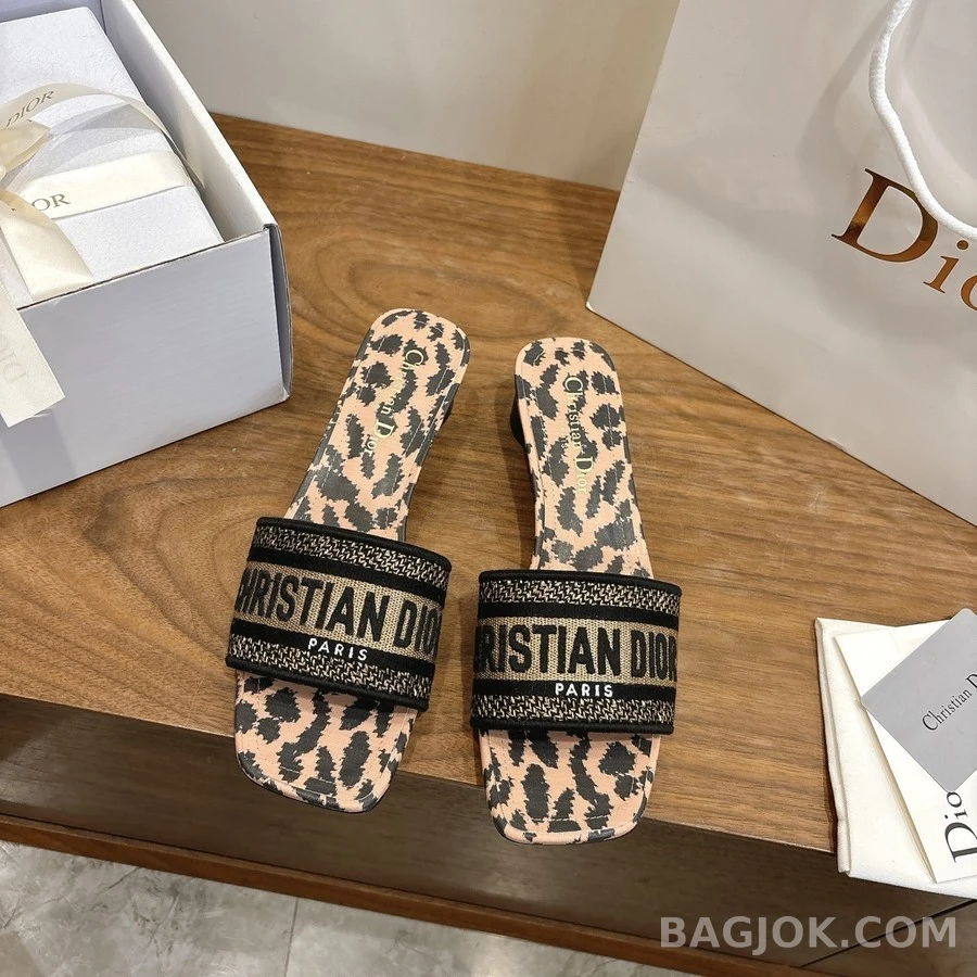 디올 디올 Dway 레터링 레오파드 샌들 상세 이미지