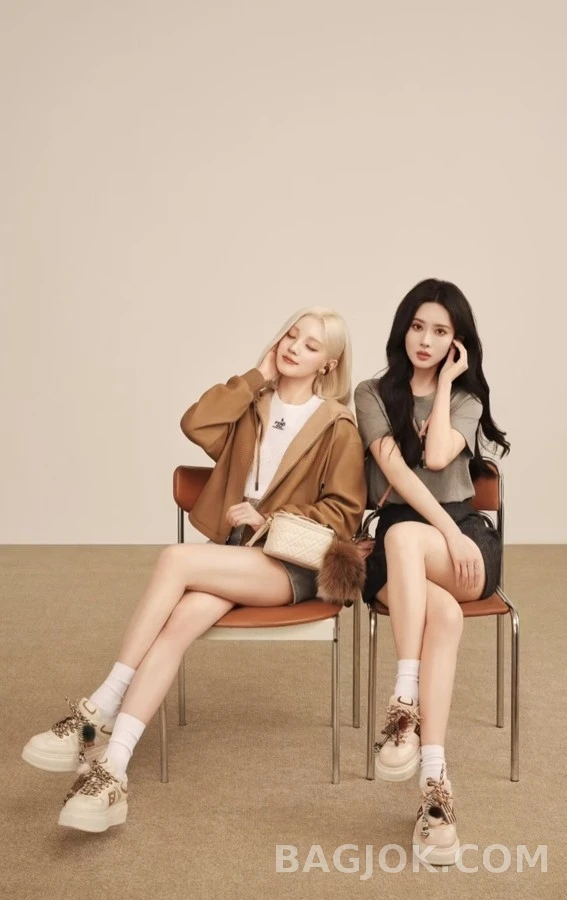 펜디 펜디 로고 폼폼 스니커즈 상세 이미지