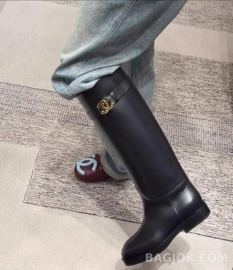 샤넬 샤넬 금속 버클 스트랩 라이딩 부츠 상세 이미지