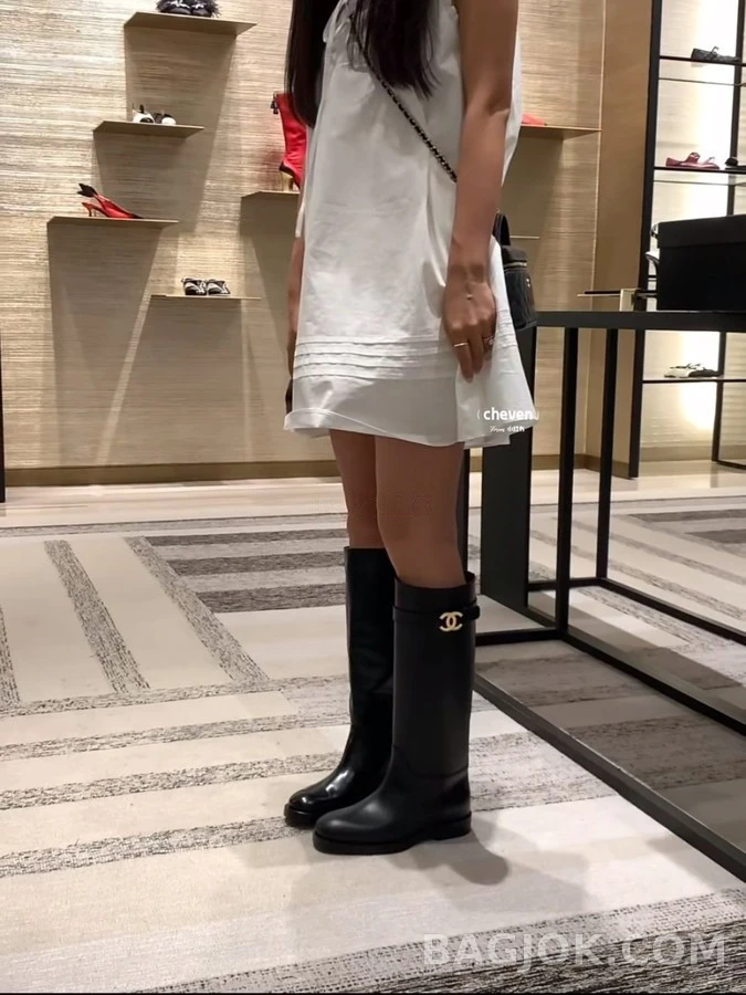 샤넬 샤넬 금속 버클 스트랩 라이딩 부츠 상세 이미지