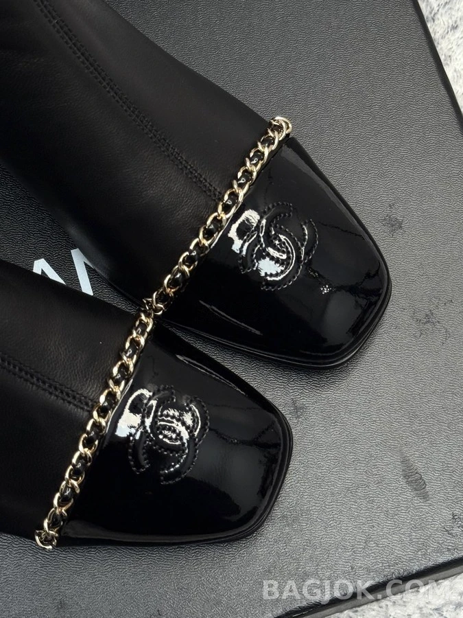 샤넬 샤넬 체인 스퀘어 토 앵클 부츠 상세 이미지
