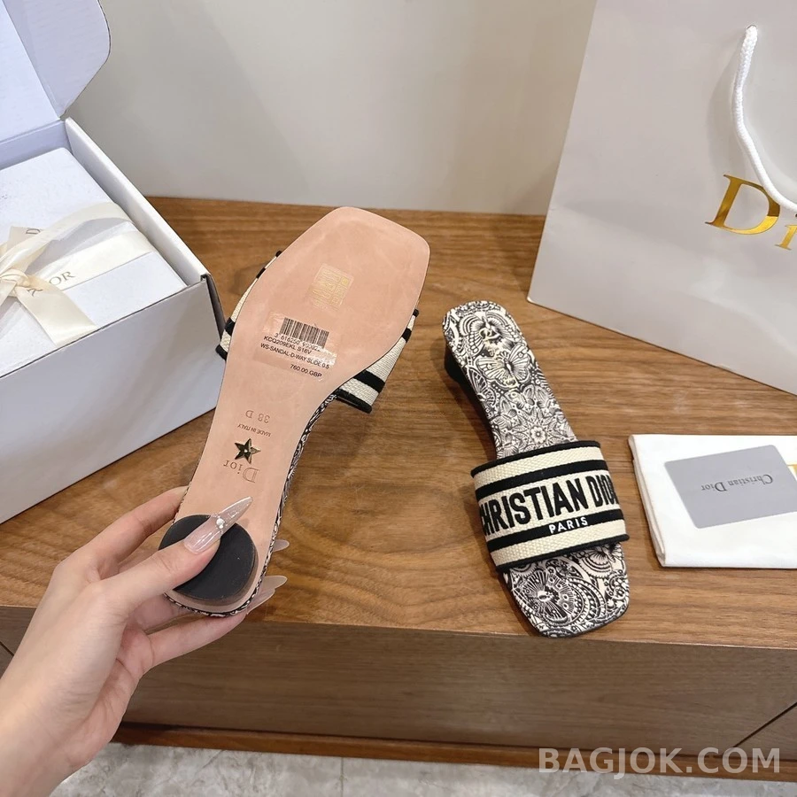 디올 디올 디웨이 로고 블록힐 슬라이드 상세 이미지