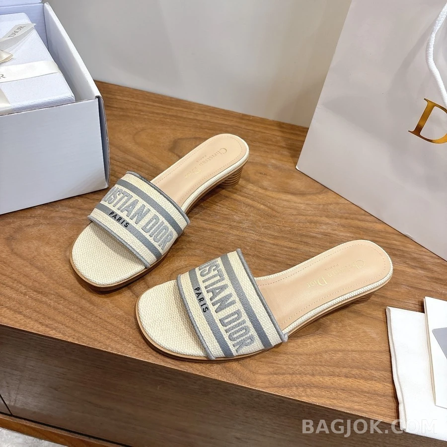디올 디올 디웨이 스트라이프 로고 샌들 상세 이미지