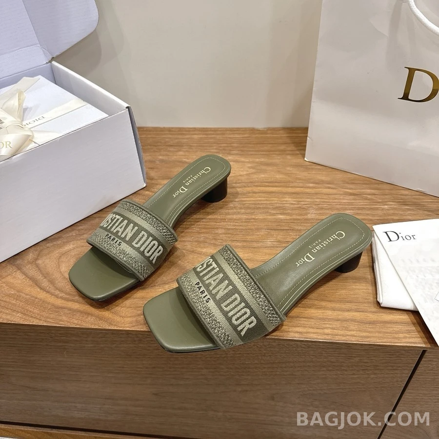디올 디올 Dway 자수 힐 뮬 상세 이미지