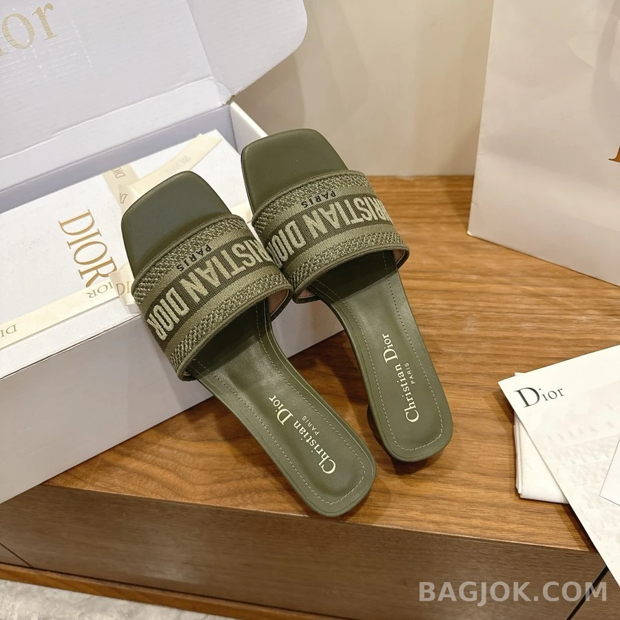 디올 디올 Dway 자수 힐 뮬 상세 이미지
