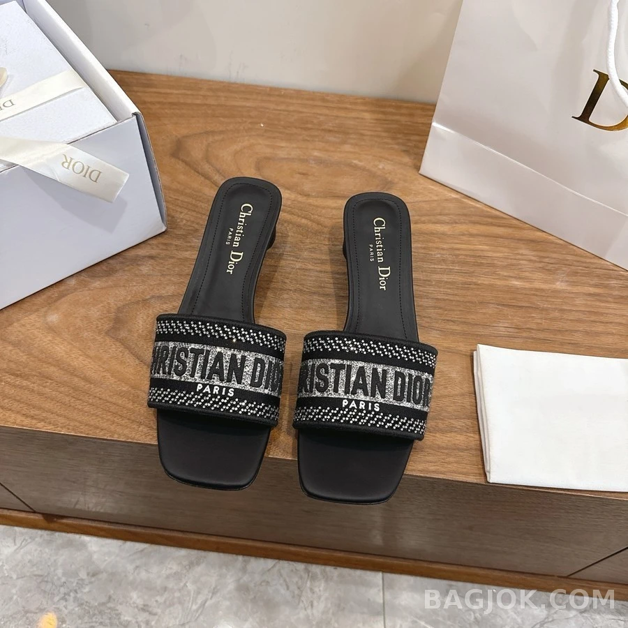 디올 디올 Dway 레터링 스터드 뮬 상세 이미지