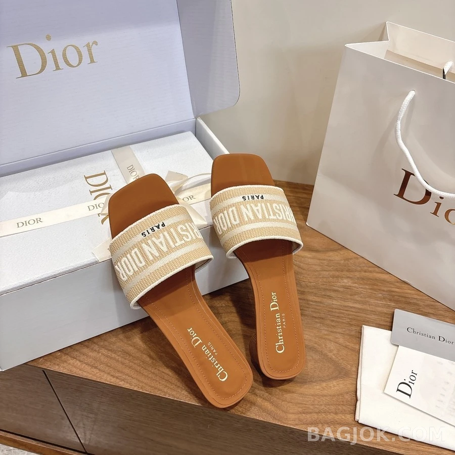 디올 디올 Dway 코튼 자수 힐 뮬 상세 이미지