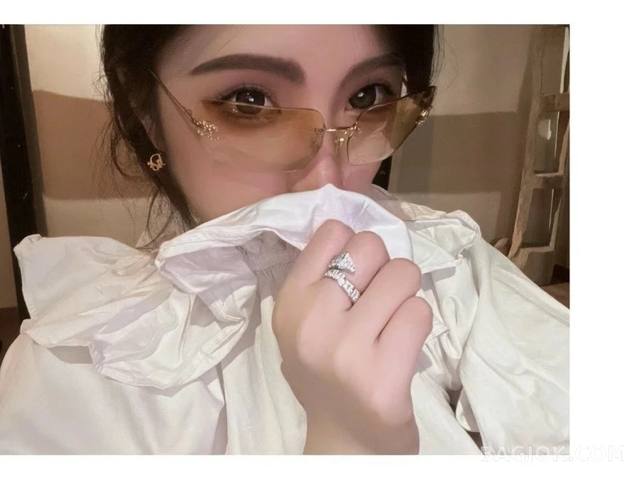 샤넬 샤넬 크리스탈 더블 C 림리스 선글라스 상세 이미지