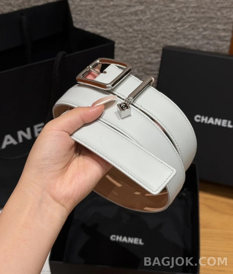 샤넬 샤넬 큐브 로고 벨트 상세 이미지