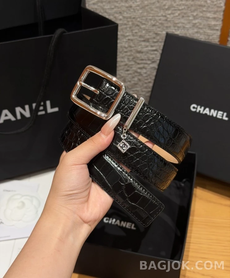 샤넬 샤넬 더블C 참 악어 엠보싱 벨트 상세 이미지