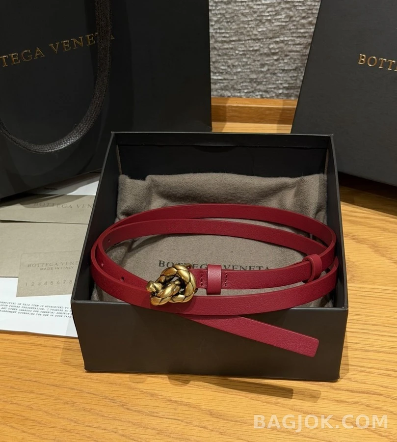 구찌 구찌 미니 Knot 가죽 벨트 상세 이미지