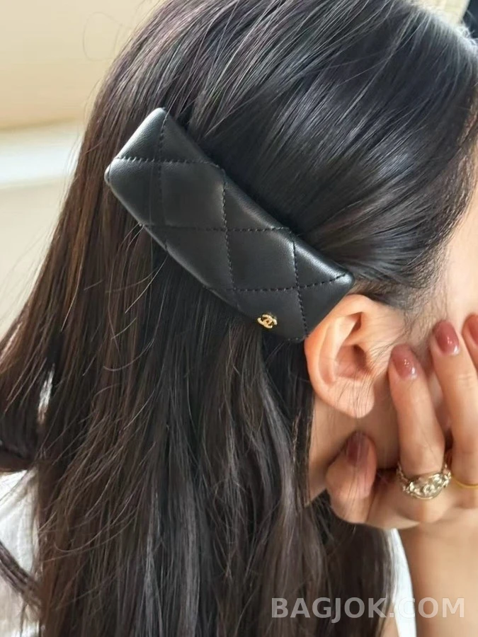 샤넬 샤넬 퀼팅 레더 바레트 상세 이미지
