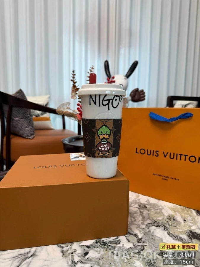 루이비통 루이비통 NIGO 모노그램 머그 상세 이미지