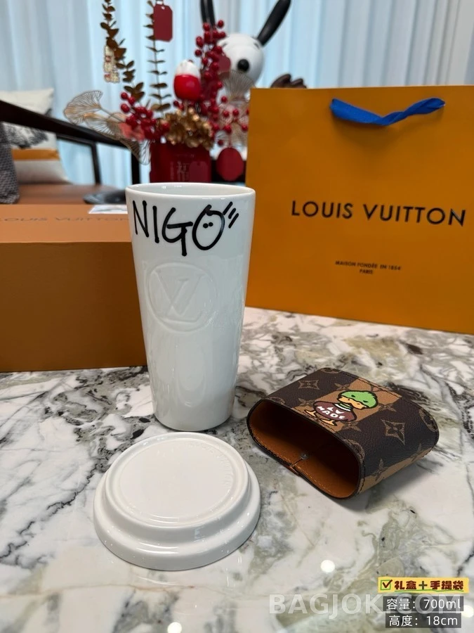 루이비통 루이비통 NIGO 모노그램 머그 상세 이미지