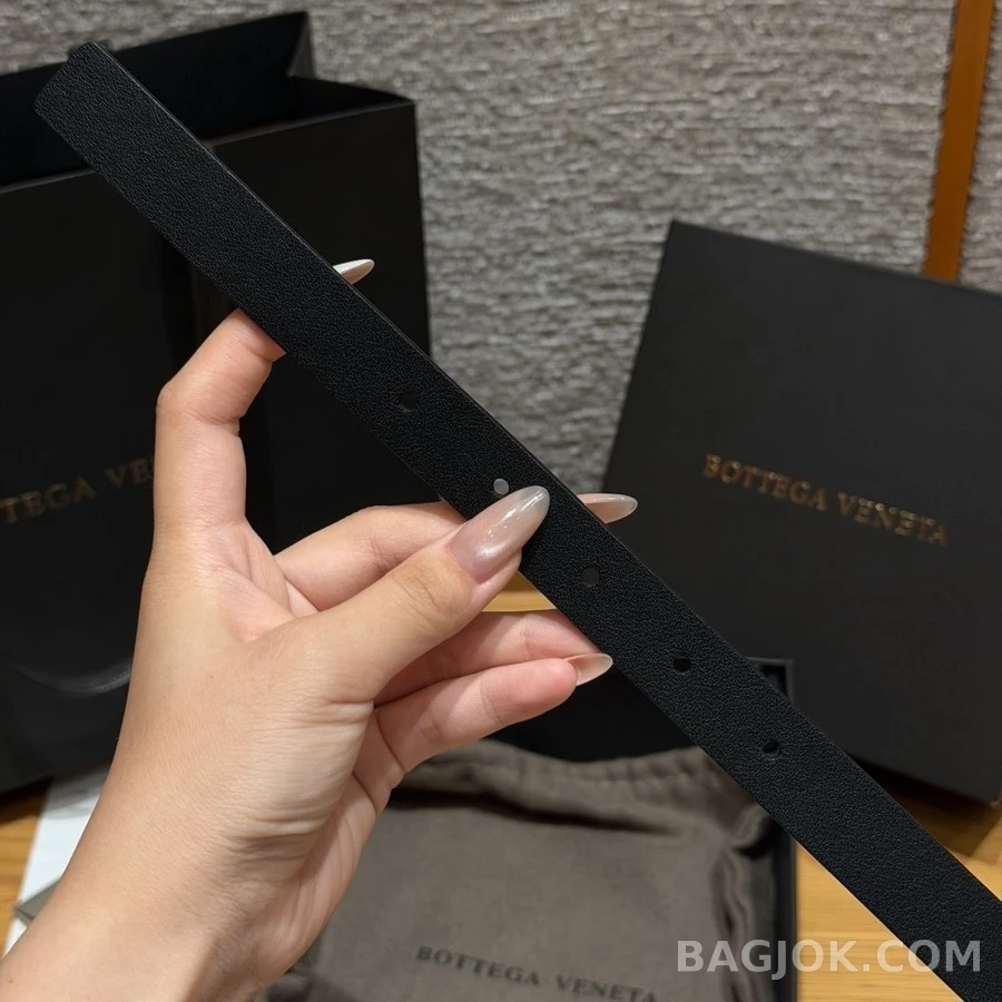 보테가베네타 보테가 베네타 노트 로프 매듭 벨트 상세 이미지