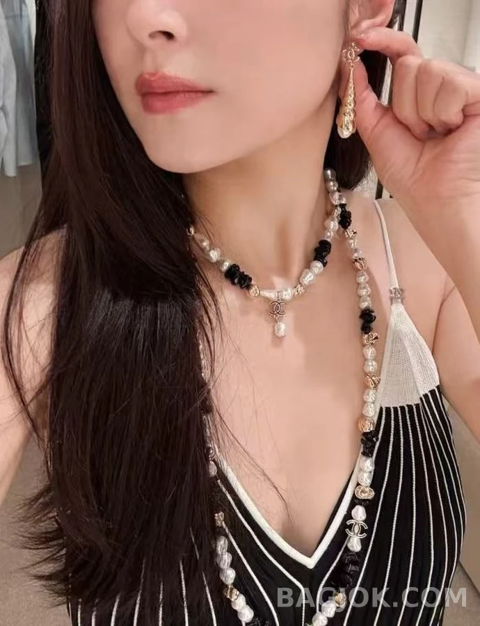 샤넬 샤넬 바그로크 진주 스톤 이중 C 목걸이 상세 이미지