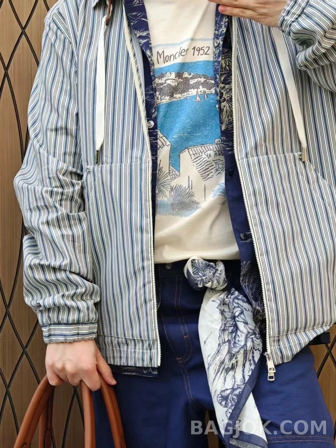 몽클레어 몽클레어 스트라이프 디태처블 후드 셔츠 상세 이미지