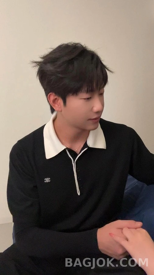 셀린느 셀린느 폴로넥 니트 스웨터 상세 이미지
