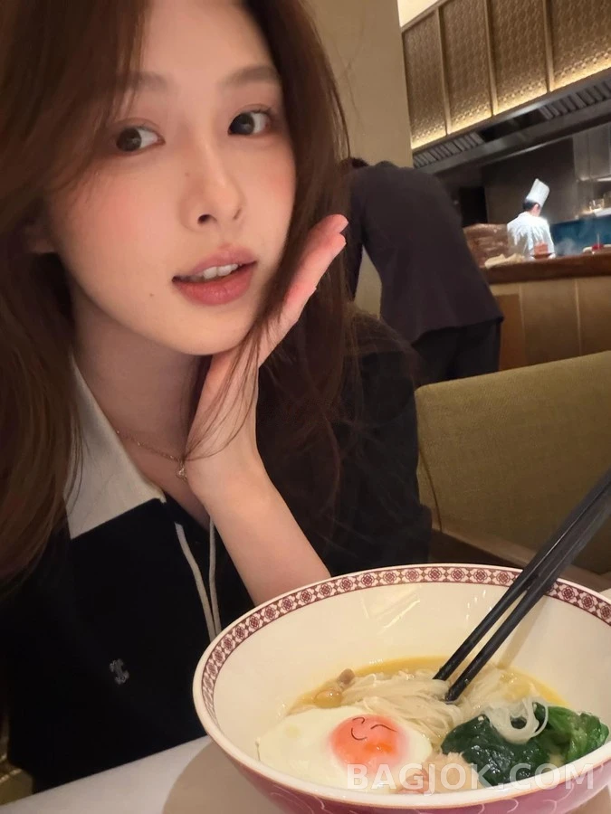 셀린느 셀린느 폴로넥 니트 스웨터 상세 이미지
