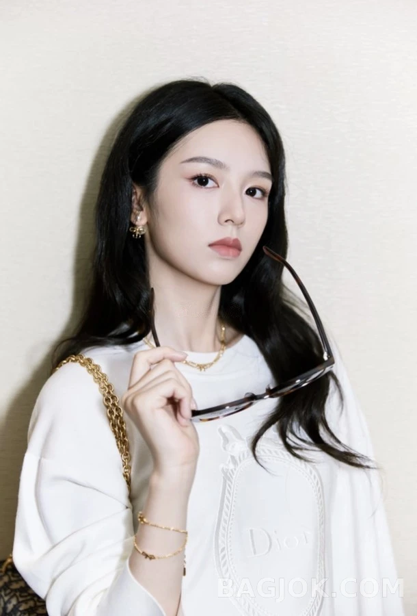 디올 디올 로고 진주 보우 팔찌 상세 이미지