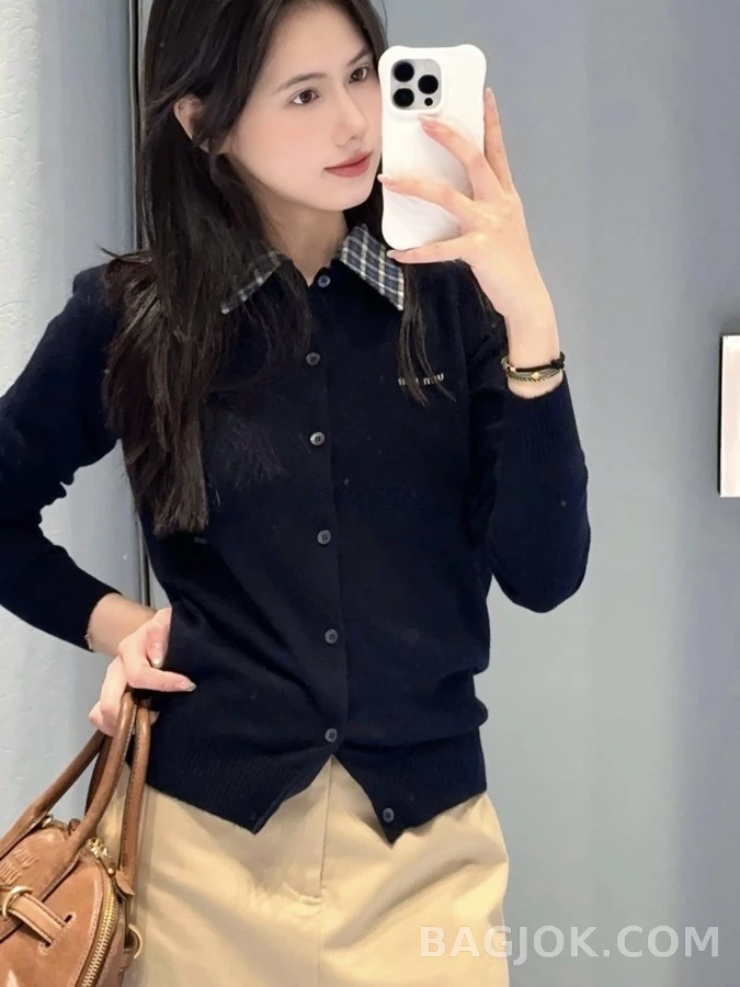 미우미우 미우미우 체크 카라 디테처블 가디건 상세 이미지