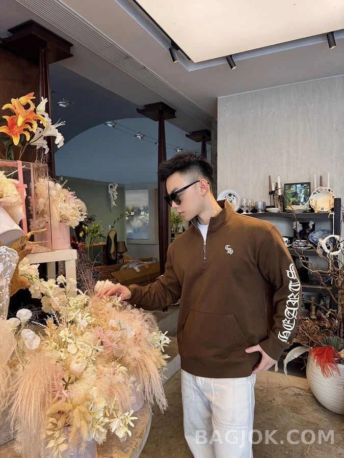 크롬하츠 크롬하츠 레터링 자수 하프집업 맨투맨 상세 이미지