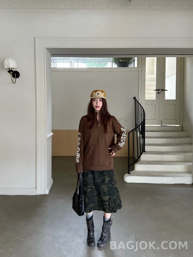 크롬하츠 크롬하츠 레터링 자수 하프집업 맨투맨 상세 이미지