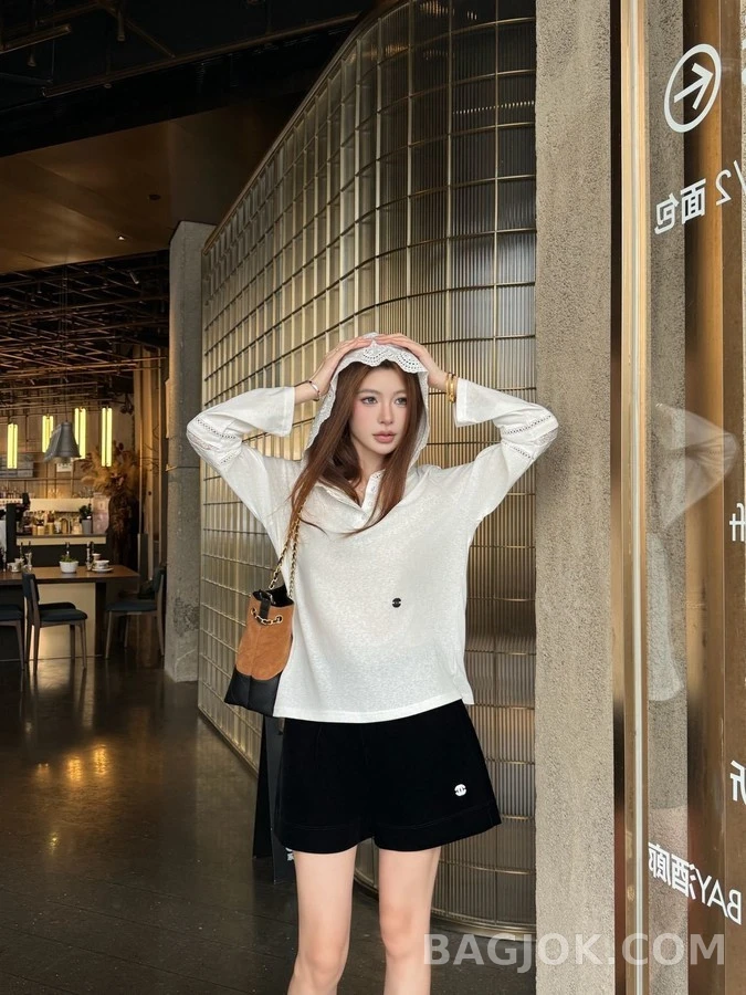 샤넬 샤넬 레이스 배색 후드 티셔츠 상세 이미지