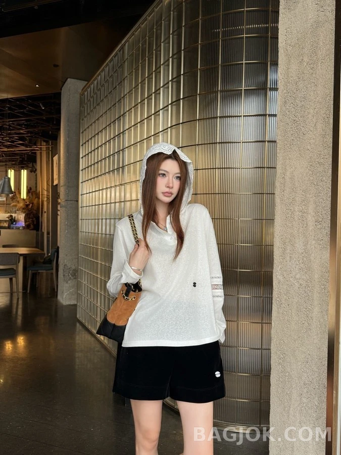 샤넬 샤넬 레이스 배색 후드 티셔츠 상세 이미지