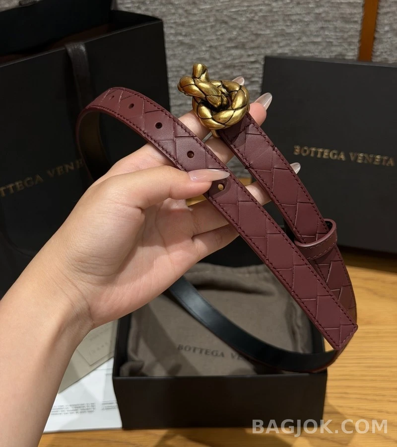 보테가베네타 보테가 베네타 Knot 벨트 상세 이미지