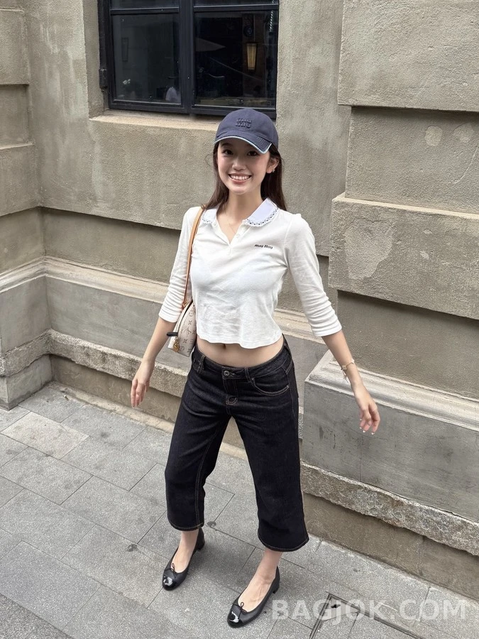미우미우 미우미우 꽃자수 피터팬카라 폴로 긴팔 티셔츠 상세 이미지