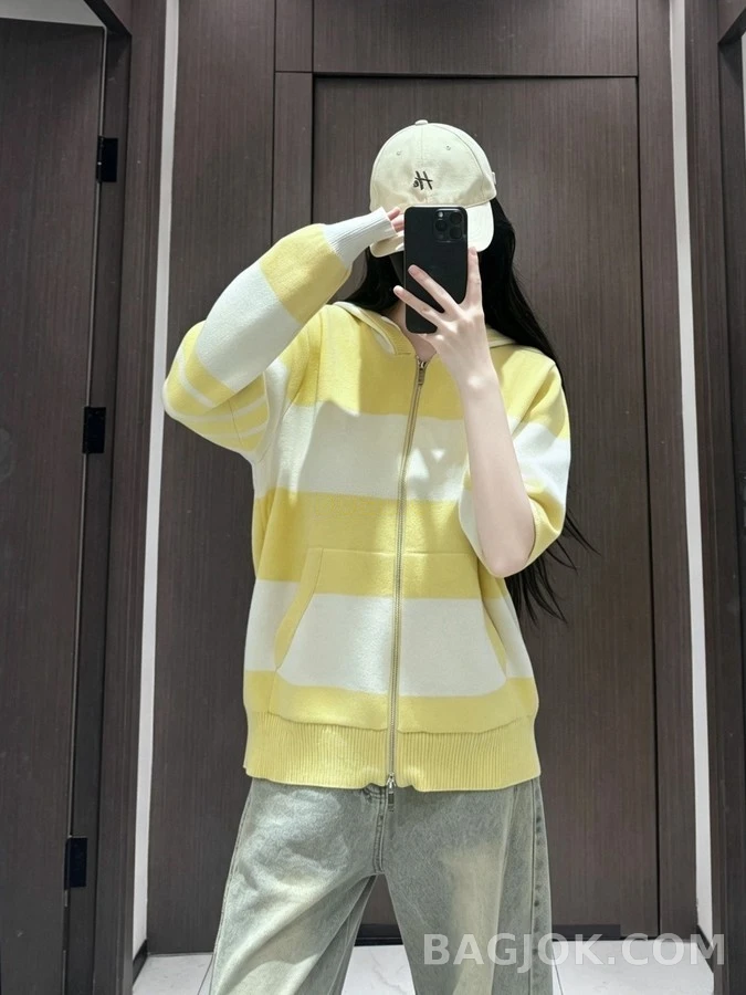 톰브라운 톰브라운 스트라이프 강아지 자수 후드 집업 상세 이미지