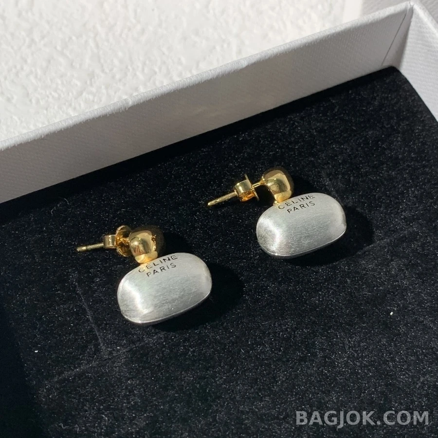 셀린느 셀린느 투톤 로고 드롭 귀걸이 상세 이미지