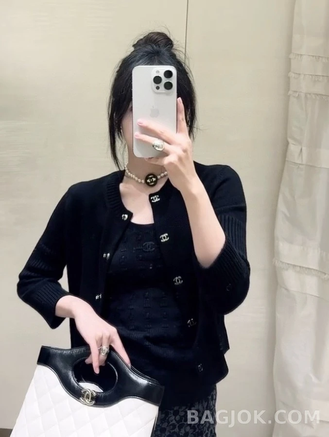 샤넬 샤넬 더블 C 로고 니트 가디건 상세 이미지