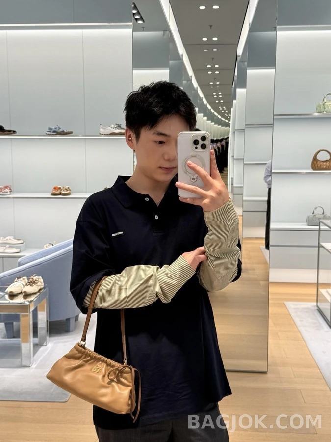 미우미우 미우미우 배색 긴팔 폴로 니트 상세 이미지