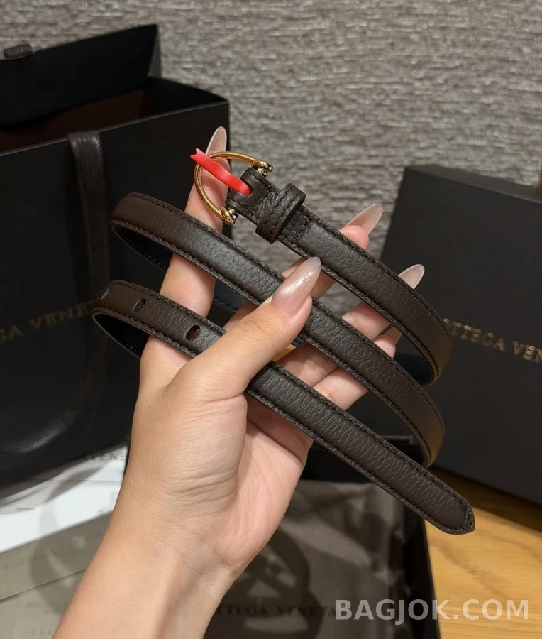 보테가베네타 보테가 베네타 말발굽 버클 슬림 벨트 상세 이미지