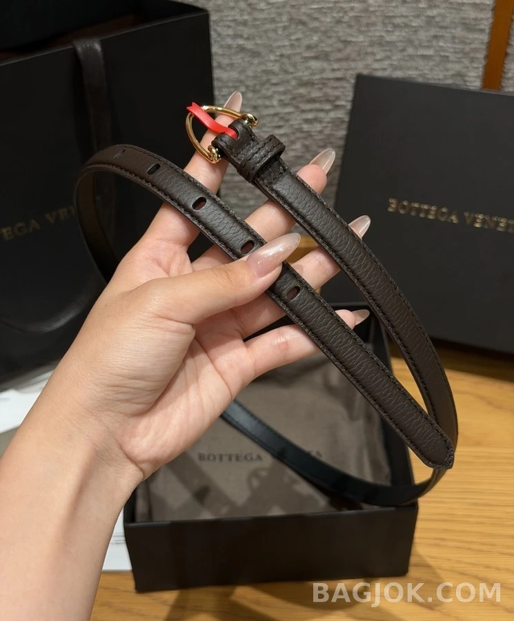 보테가베네타 보테가 베네타 말발굽 버클 슬림 벨트 상세 이미지