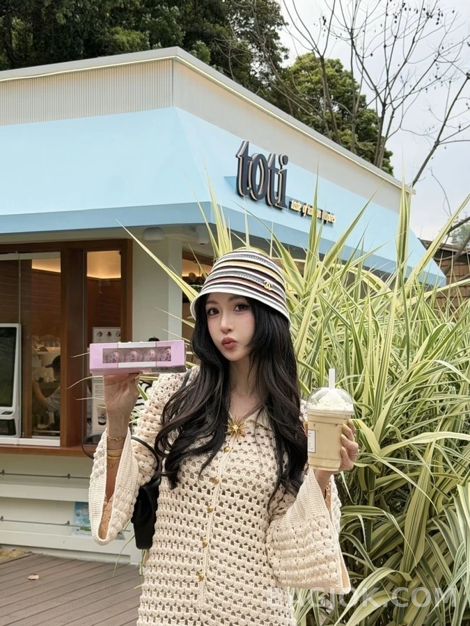 샤넬 샤넬 레트로 스트라이프 버킷햇 상세 이미지