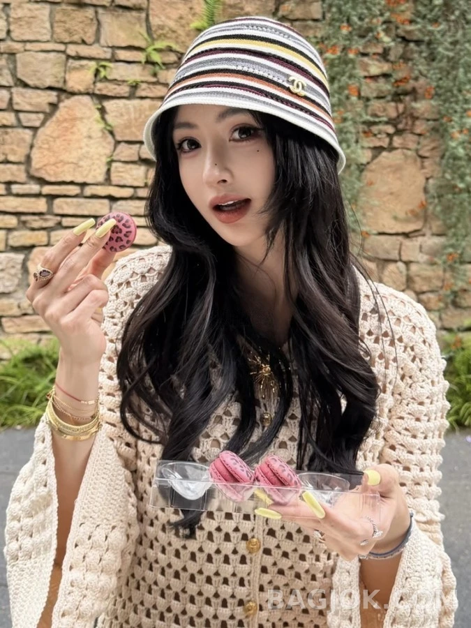 샤넬 샤넬 레트로 스트라이프 버킷햇 상세 이미지